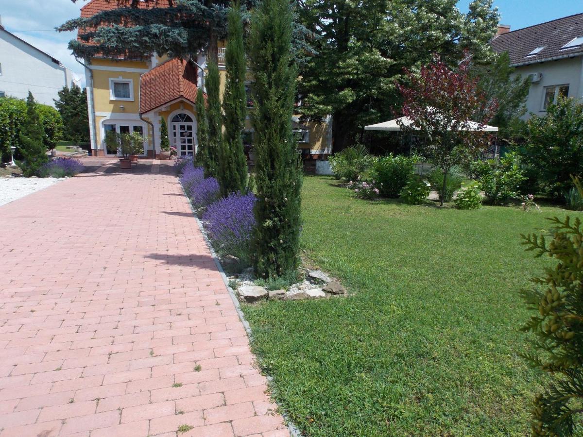 Éden Villa Családi Apartmanház Balatonfüred Exterior foto