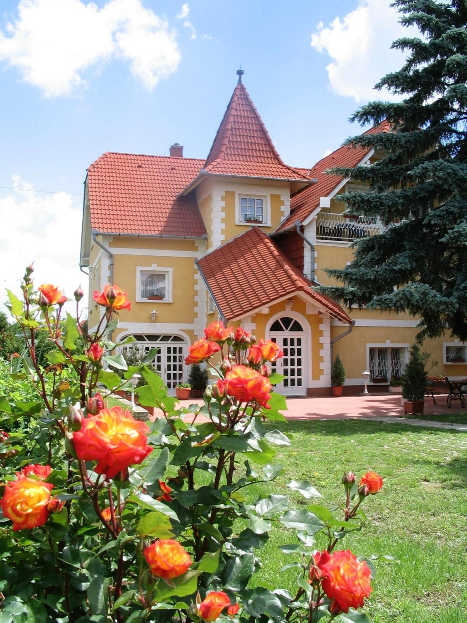 Éden Villa Családi Apartmanház Balatonfüred Exterior foto