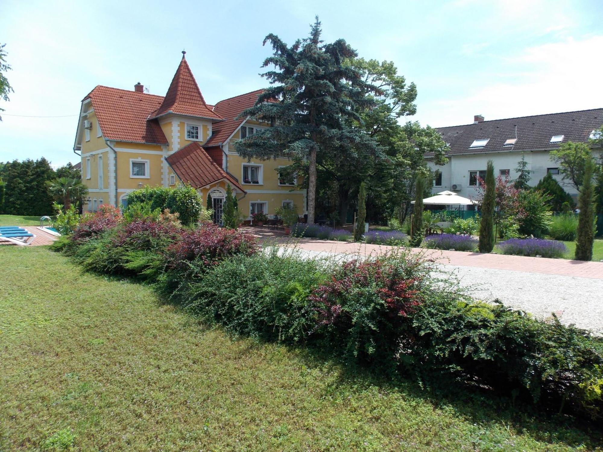 Éden Villa Családi Apartmanház Balatonfüred Exterior foto