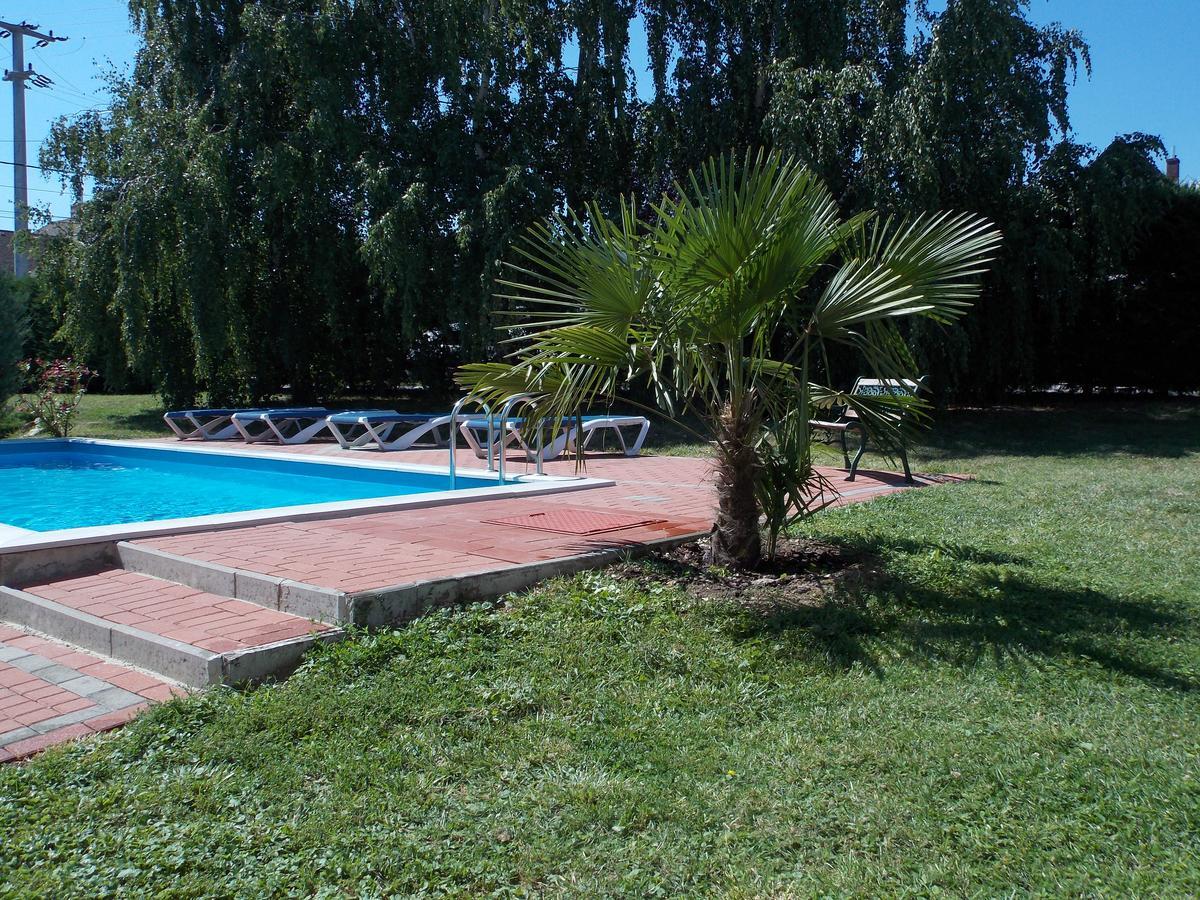Éden Villa Családi Apartmanház Balatonfüred Exterior foto