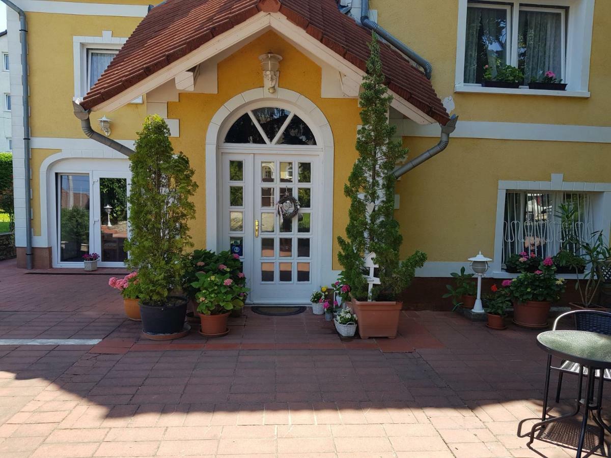 Éden Villa Családi Apartmanház Balatonfüred Exterior foto